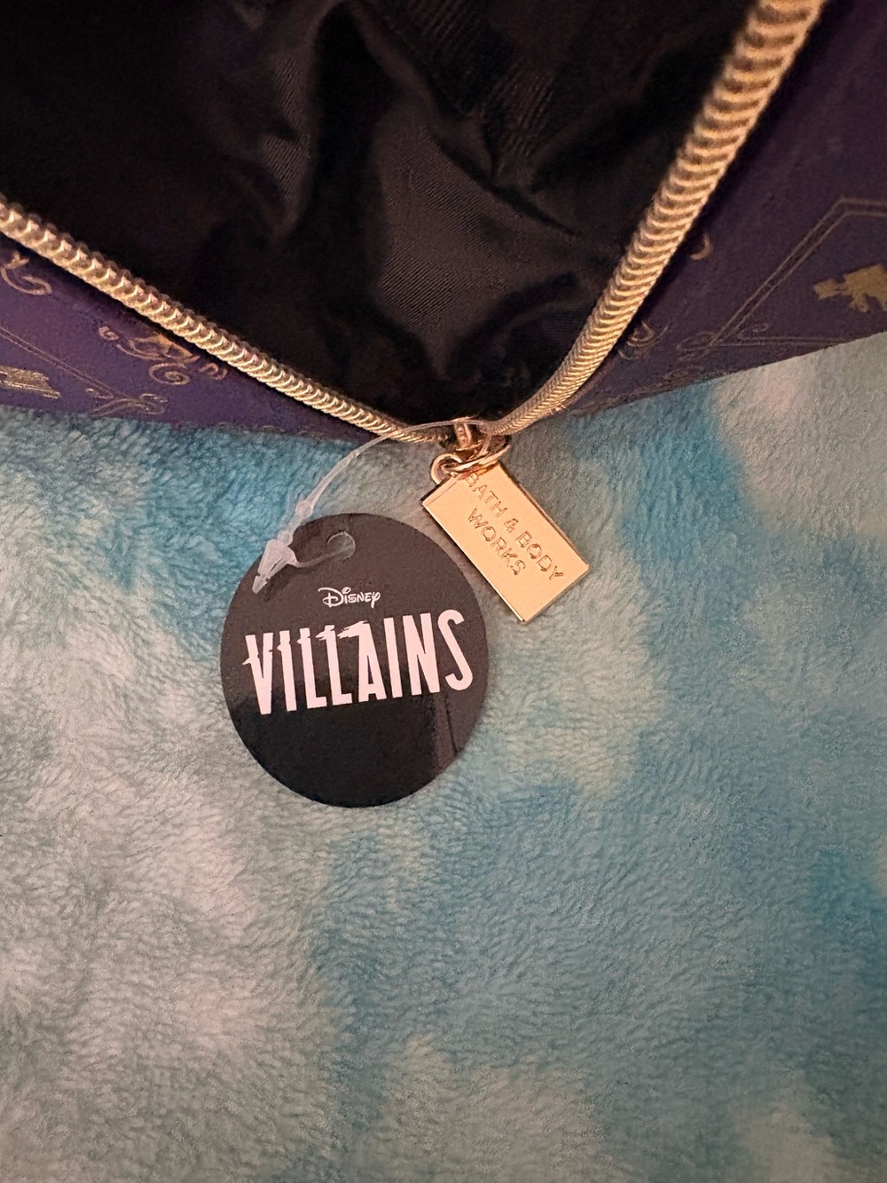 Disney Villains - Bath & Body Works Makeup Bag! ๐ - Picture 6 of 6